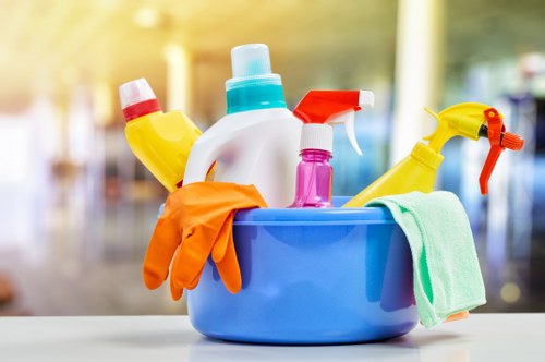Local stain removal for carpets and upholstery in E9